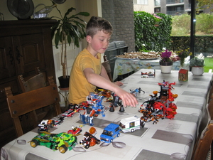 19) Ruben met zijn Lego