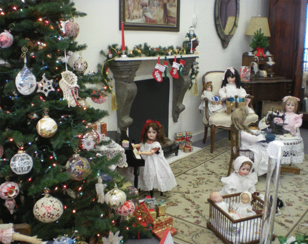 Exhibit-dolls