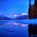 mountains_lake_lodge_dawn_awakening_landscape_48391_1400x1050