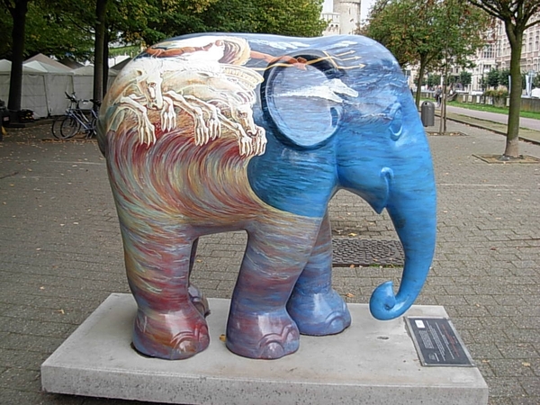 elephant parade 021 op het Steenplein