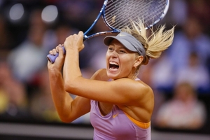 maria-sharapova-porsche-tennis-grand-prix-2014-day-2-in-stuttgart