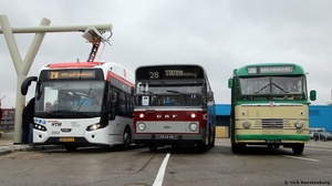 Electrische bus gepresenteerd bij Zuiderstrand 7 december 2019