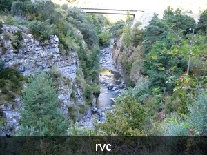 Stappen langs de rio Aragon tussen Villanua en Castiello de Jaca