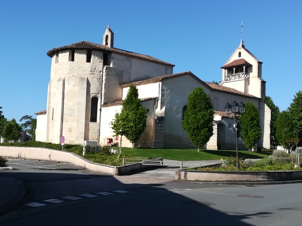 Kerk St. Laurent te Illats