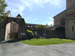De oude abdij-site van Sorde-l'Abbaye