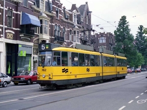 762 Van Baerlestraat.