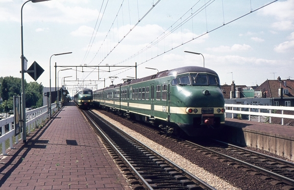 De laatste twee groene treinstellen Plan T, Heemstede-Aerdenhout,