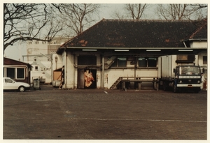 Slachthuisplein vlees hangt klaar voor de verkoop 1986