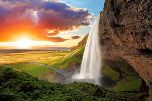 Iceland_Waterfalls_455893