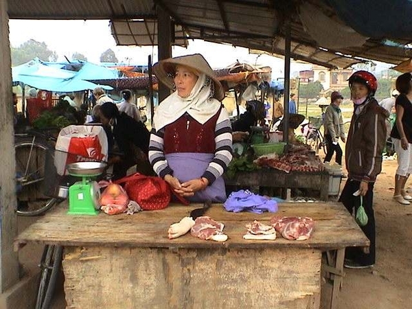 Hai Duong, op weg naar Hallong lokale markt