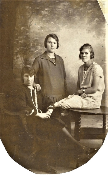 mijn moeder/oma Lodder-Verseveld. 1929