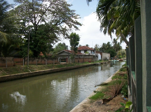 1B Negombo, ductch canal