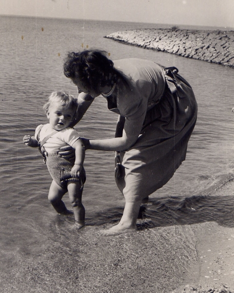 1952 Immetje Amsterdam met zoon Wiggert