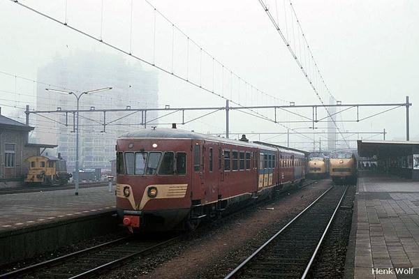 Rode diesels in het oosten van Nederland. 06-03-1985-4