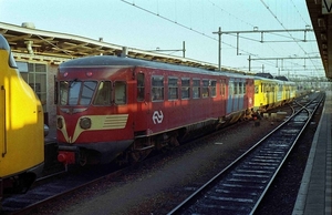 Zwolle, 20 januari 1984. De 36 en 170 staan op spoor 5 en zullen 