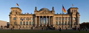 2f Reichstag _front zicht