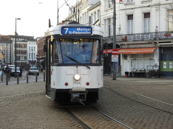 Trams Door De Scheldestad,  In Antwerpen-4