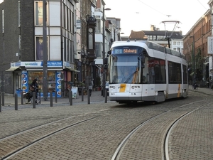 Trams Door De Scheldestad, Vroeger en Nu in Antwerpen.-2