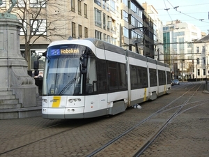 Trams Door De Scheldestad, Vroeger en Nu in Antwerpen.-4