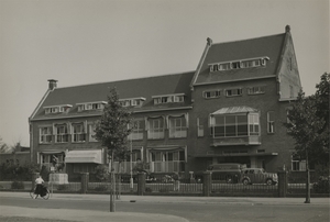 1949. OKtober, ziekenhuis St. Antoniushove aan het Oosteinde.