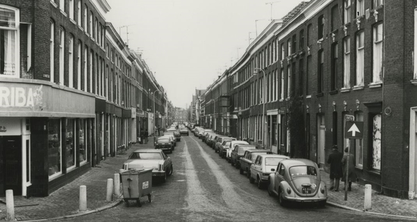 Tasmanstraat vanaf Witte de Withstraat.1978