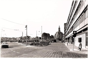 Turfmarkt Houtmarkt; op de achtergrond de Nieuwe Kerk aan het Spu
