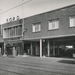 Waldorpstraat, Fordgarage (N.V. Auto Service); 1952.
