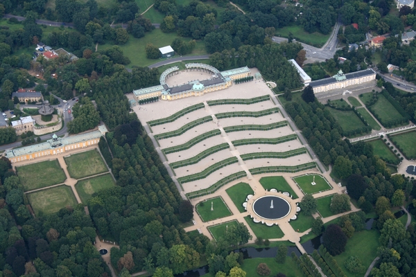 4c Schloss & Garten Sanssouci _luchtzicht
