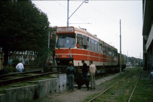 Op de Delftselaan arriveert de laatste GTL van de serie 3001-3100