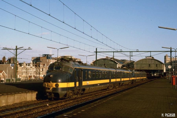 Benelux hondekopset op Den Haag Hollands Spoor 22-12-1986
