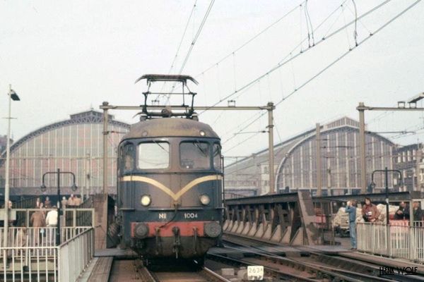 NS 1004 met rijtuigen Plan D. Amsterdam-Amersfoort-Kippenlijn-Ede