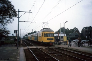 NS Mat 46 246+683+296 te Voorburg  02-10-1981