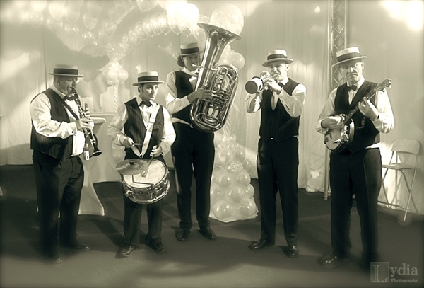 The Almost swinging Jazz Band