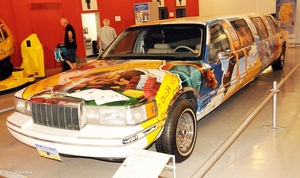 OLDTIMER FORD LINCOLN TOWN CAR 1993 'BESCHILDERD' SPEYER Museum 2