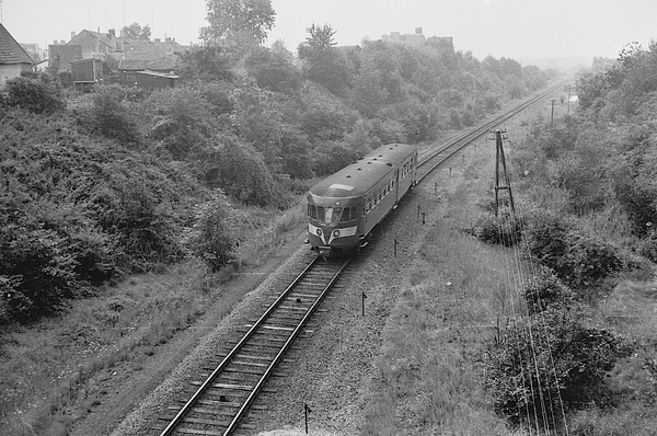 NS Chevremont met een DE1 onderweg naar Heerlen. 10 augustus 1965