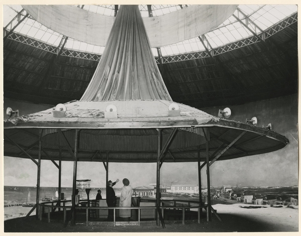 Foto binnen, Panorama Mesdag tijdens het herstel in 1953