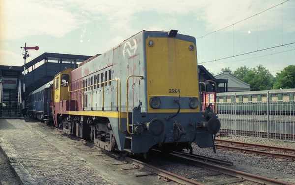2264 in de spoorwegmuseum utrecht 2001