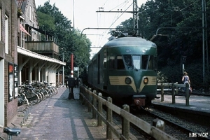 mat. 46 op de lijn naar Zandvoort. 06-08-1981