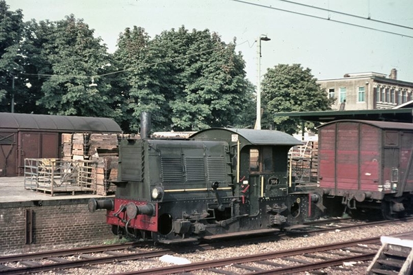 Met vandaag station Hilversum op 14 september 1969 met Locomotor 