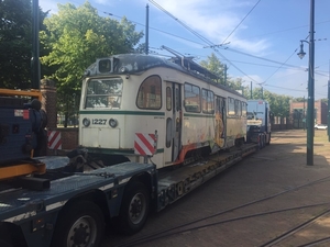 De PCC 1227 ging vandaag op transport van de museumtramlijn in Am