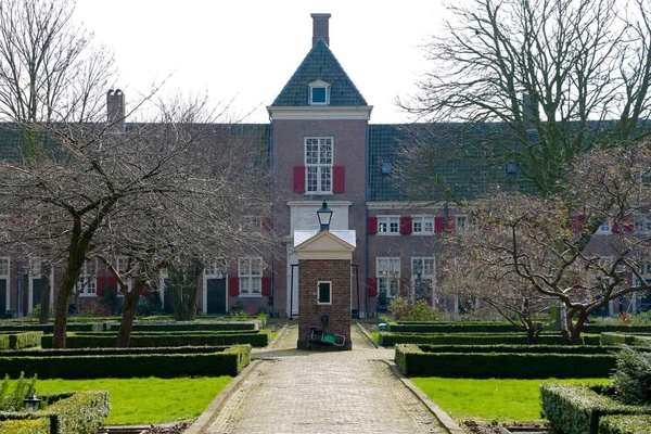 Hofje van Nieuwkoop werd in 1658 gemaakt Prinsegracht