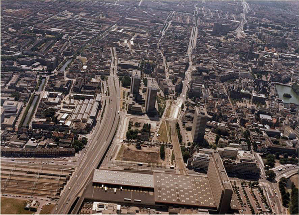 Luchtfoto Prins Bernhardviaduct - Kalvermarkt e.o. 1983