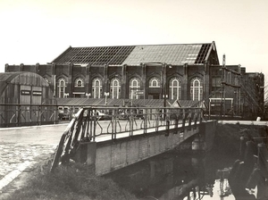 1969. Westvlietweg met de veilingbrug met daarachter de lijnwerkp