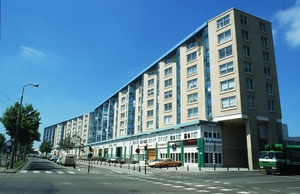 Den Haag. Loosduinseweg, gebouw Groenestein gezien van de Asmansw