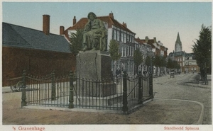 Paviljoensgracht, standbeeld van Spinoza.