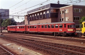 Zwolle, 12 juli 1983. De 101 staat klaar voor vertrek naar Kampen