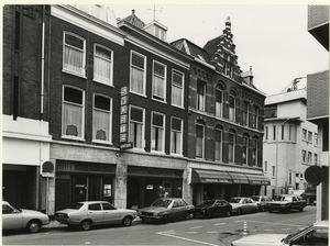 Laan 6-10A, gezien richting Jan Hendrikstraat. .