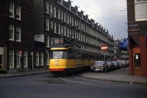 689 Joan Melchior Kemperstraat-Van Hallstraat, juni 1977.