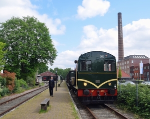 NS 451 bij de Museum Buurt Spoorweg in Boekelo. 11-5-2018.
