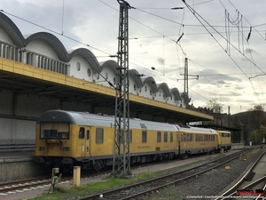 (2020-10-25) Elektrische locomotief 111 059-2 van DB onderhoud in